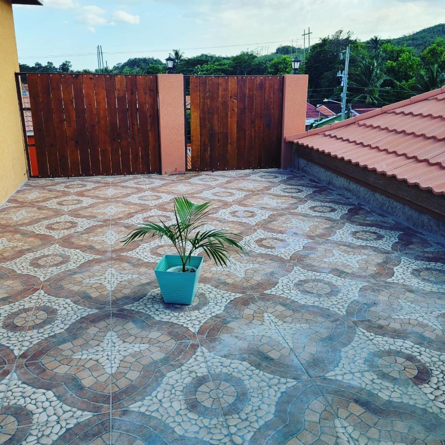Royal Vybez Vacation Homes Spanish Town Ngoại thất bức ảnh