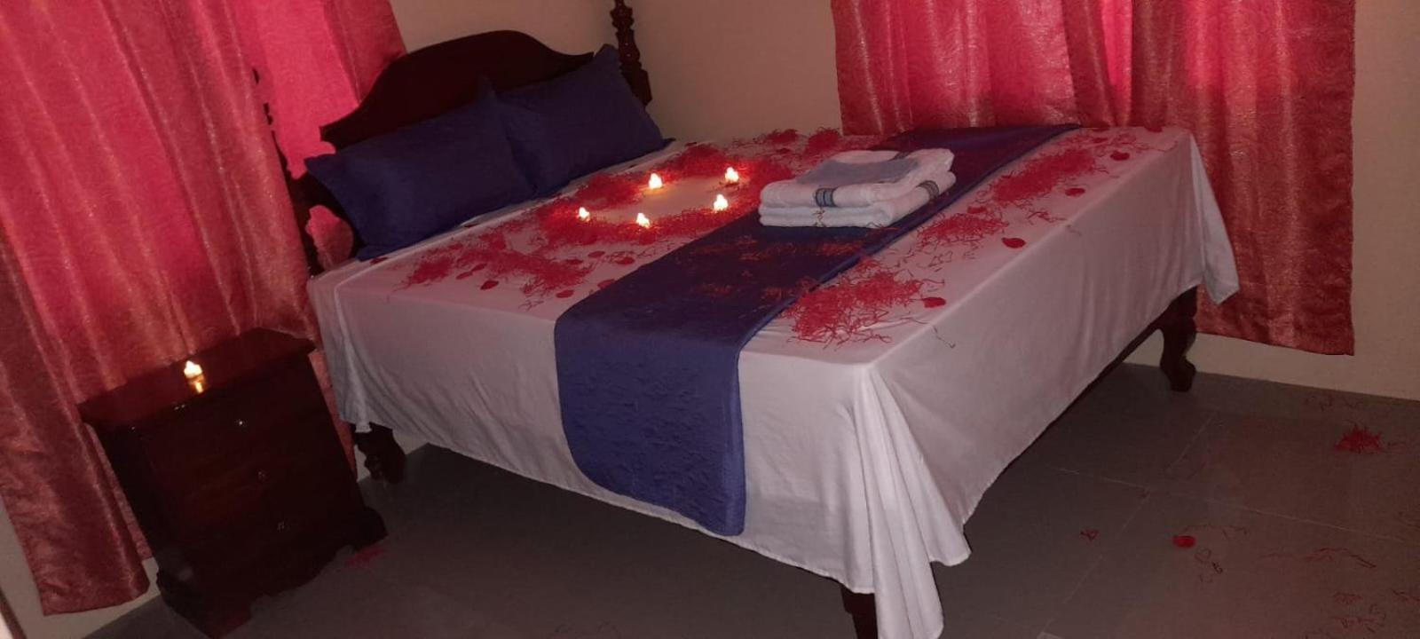 Royal Vybez Vacation Homes Spanish Town Ngoại thất bức ảnh