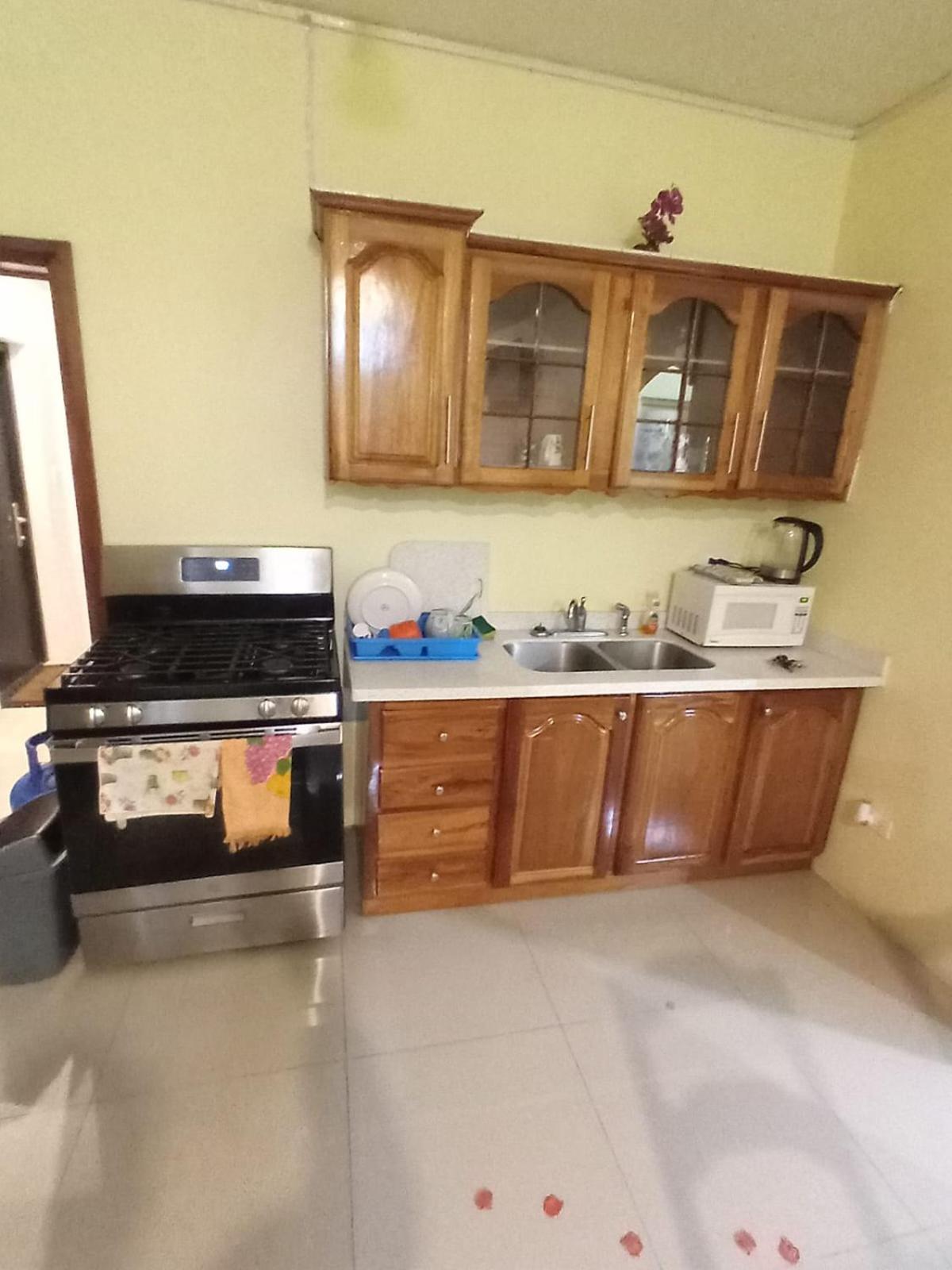 Royal Vybez Vacation Homes Spanish Town Ngoại thất bức ảnh